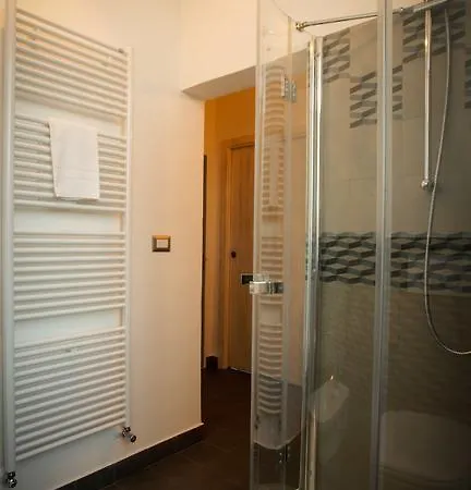 Bed & Breakfast Fermata 135 *